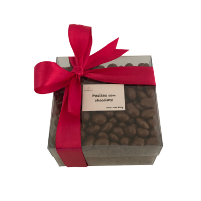 Caja con 500g de Pasas con Chocolate